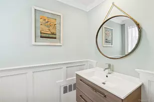 23 Cynthia Ln, East Islip, NY 11730 - Photo 12