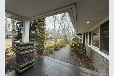 22 Redwood Drive, Great River, NY 11739 - Photo 6