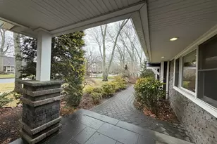 22 Redwood Dr, Great River, NY 11739 - Photo 6