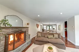 22 Redwood Dr, Great River, NY 11739 - Photo 10