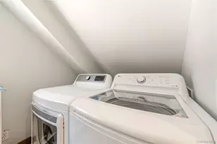 22 Redwood Dr, Great River, NY 11739 - Photo 30