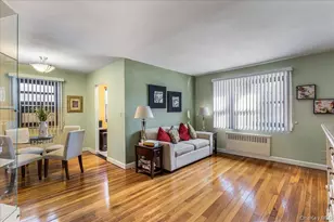 15-28 160th St, Whitestone, NY 11357 - Photo 2