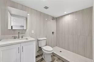 286 Dorchester Rd, Garden City South, NY 11530 - Photo 44