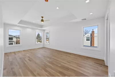 286 Dorchester Road, Garden City South, NY 11530 - Photo 32