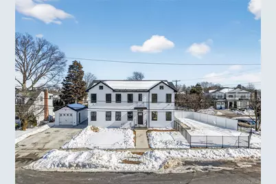 286 Dorchester Road, Garden City South, NY 11530 - Photo 2