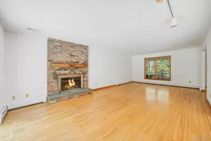 4 Chambord Ct, Shoreham, NY 11786 - Photo 22