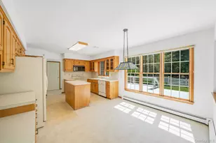 4 Chambord Ct, Shoreham, NY 11786 - Photo 24