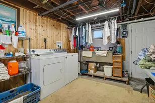 6 Beverly Pkwy, Freeport, NY 11520 - Photo 28