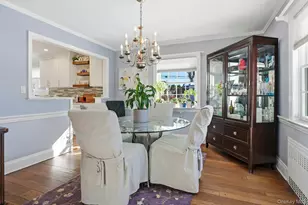 6 Beverly Pkwy, Freeport, NY 11520 - Photo 8