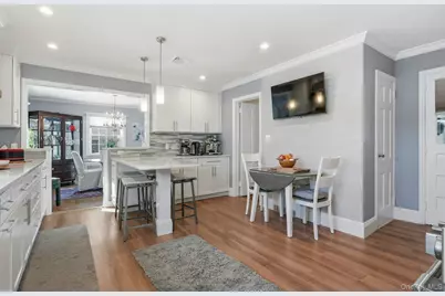 6 Beverly Parkway, Freeport, NY 11520 - Photo 12