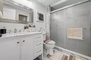 99 Kuhl Ave, Hicksville, NY 11801 - Photo 22