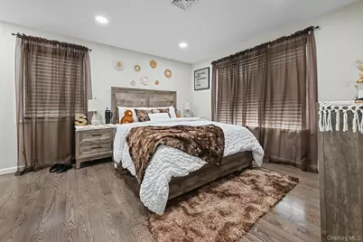 99 Kuhl Avenue, Hicksville, NY 11801 - Photo 20