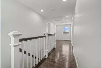 99 Kuhl Avenue, Hicksville, NY 11801 - Photo 24