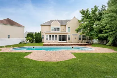 48 Avolet Court, Mount Sinai, NY 11766 - Photo 10