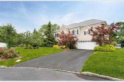 48 Avolet Court, Mount Sinai, NY 11766 - Photo 2