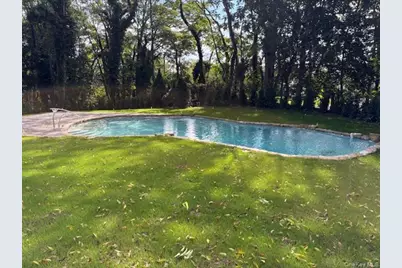 22 Peppermill Lane, Dix Hills, NY 11746 - Photo 8