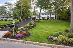 22 Peppermill Ln, Dix Hills, NY 11746 - Photo 6