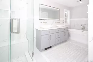 22 Peppermill Ln, Dix Hills, NY 11746 - Photo 34