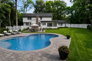 22 Peppermill Ln, Dix Hills, NY 11746 - Photo 44