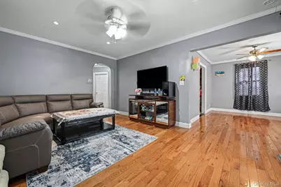 8311 Little Neck Parkway, Glen Oaks, NY 11004 - Photo 4