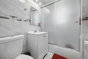 83-11 Little Neck Pkwy, Glen Oaks, NY 11004 - Photo 12