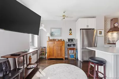 360 Westchester Avenue #622, Port Chester, NY 10573 - Photo 14