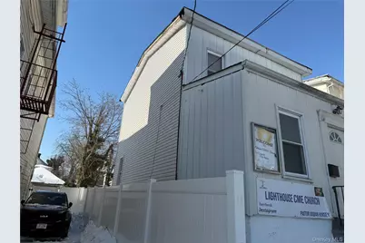 452 S 7th Avenue, Mount Vernon, NY 10550 - Photo 2