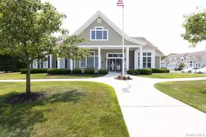 51 Toni Court, Center Moriches, NY 11934 - Photo 32