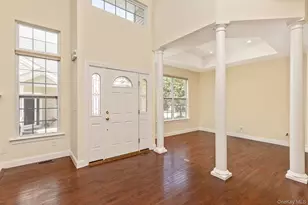 51 Toni Ct, Center Moriches, NY 11934 - Photo 4