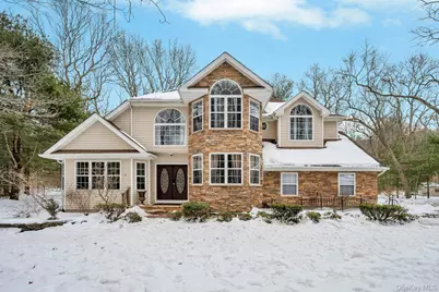 18 Darcy Avenue, Manorville, NY 11949 - Photo 6