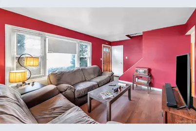 2528 Marshall Avenue, Bellmore, NY 11710 - Photo 14