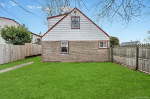 2528 Marshall Ave, Bellmore, NY 11710 - Photo 10