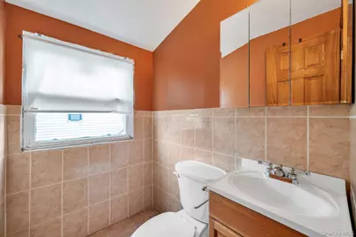 2528 Marshall Avenue, Bellmore, NY 11710 - Photo 28