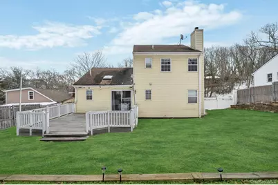 83 Friendship Drive, Rocky Point, NY 11778 - Photo 6