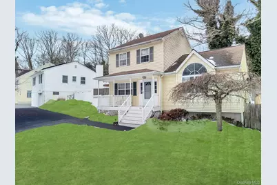 83 Friendship Drive, Rocky Point, NY 11778 - Photo 8