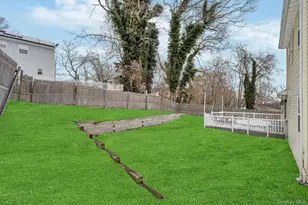 83 Friendship Dr, Rocky Point, NY 11778 - Photo 24