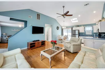 83 Friendship Drive, Rocky Point, NY 11778 - Photo 12