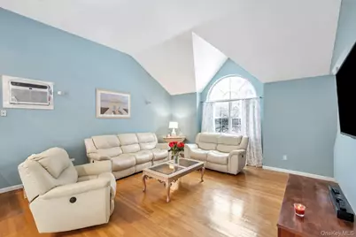 83 Friendship Drive, Rocky Point, NY 11778 - Photo 14