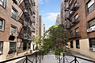 41-08 43rd St, Sunnyside, NY 11104 - Photo 14