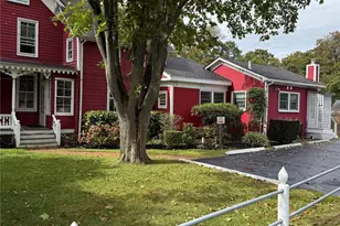 247 Main St, Center Moriches, NY 11934 - Photo 42