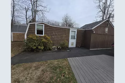 247 Main Street, Center Moriches, NY 11934 - Photo 34