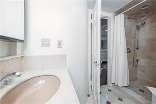 353 Old Mamaroneck Rd, White Plains, NY 10605 - Photo 18