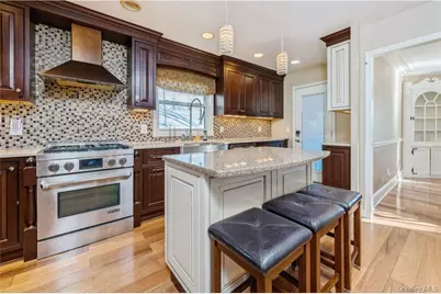 353 Old Mamaroneck Road, White Plains, NY 10605 - Photo 12