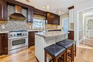 353 Old Mamaroneck Rd, White Plains, NY 10605 - Photo 12