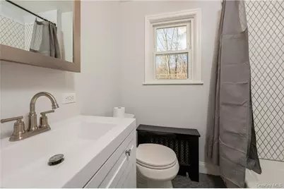 353 Old Mamaroneck Road, White Plains, NY 10605 - Photo 20