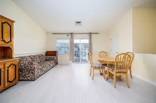 418 Willow Ln, Valley Stream, NY 11580 - Photo 4