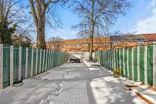 240-17 67th Ave, Little Neck, NY 11362 - Photo 24