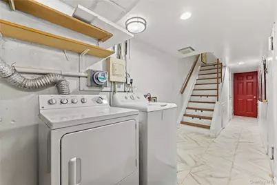 24017 67th Avenue, Little Neck, NY 11362 - Photo 18