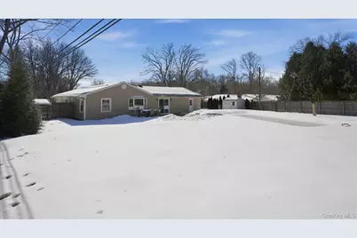 59 Sycamore Circle, Stony Brook, NY 11790 - Photo 24