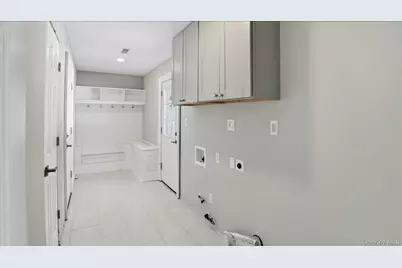 59 Sycamore Circle, Stony Brook, NY 11790 - Photo 20